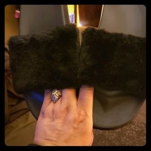 Womens fluffy sandals